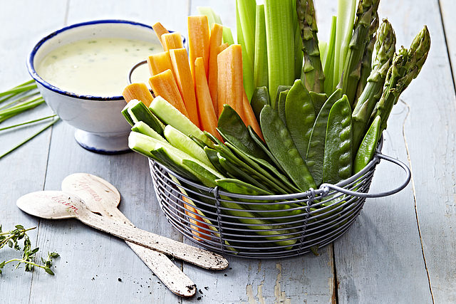 Salsa de yogur con queso suizo y hierbas